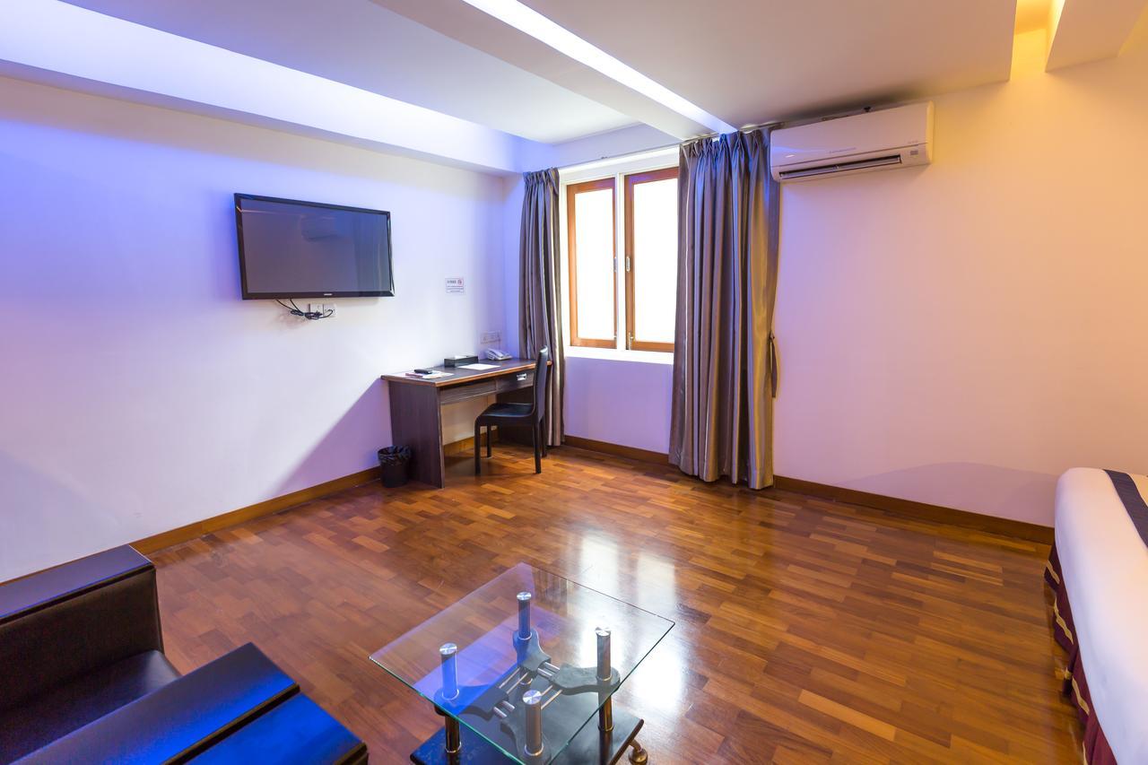 Sky View Hotel Rangun Kültér fotó